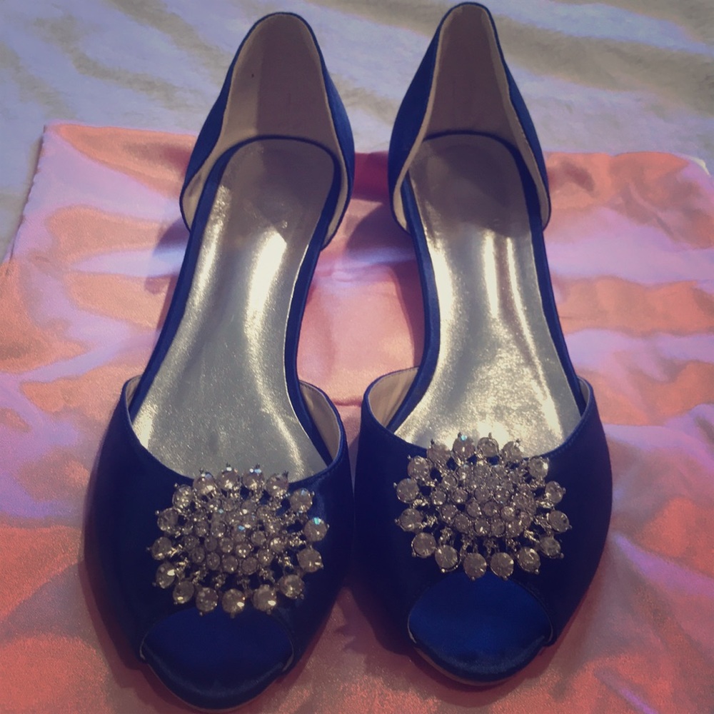 Dress shoes